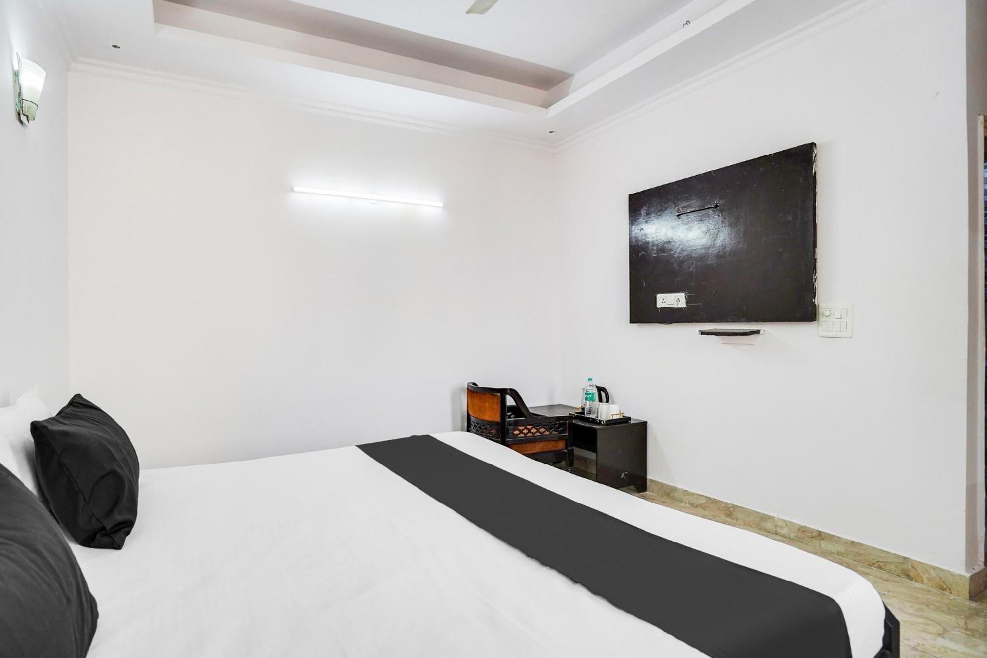 Hotel O Noida Stay Esterno foto